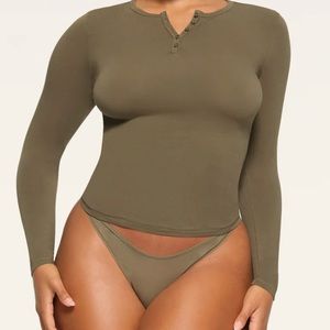 Skims New Vintage Long Sleeve Henley - Army green New - size small (SOLD OUT)